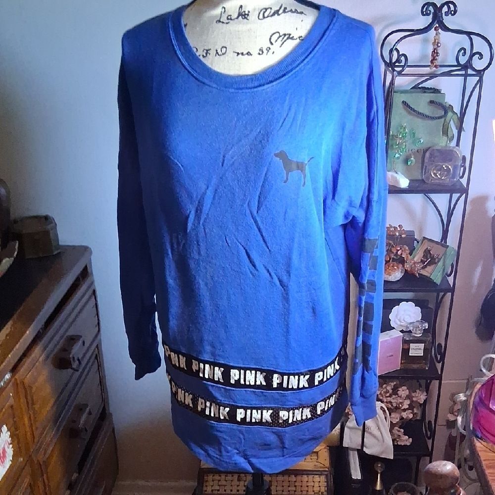 PINK Victoria's Secret Blue Long Sleeve Tee